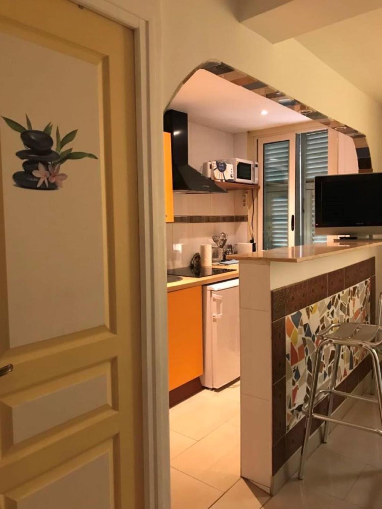 Summer Beach Studio, 4 Persons, Mobile Ac, Old Town Nice Exteriör bild